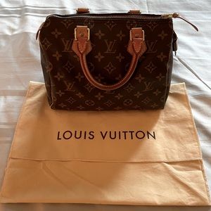 Vintage Louis Vuitton Speedy 25 handbag